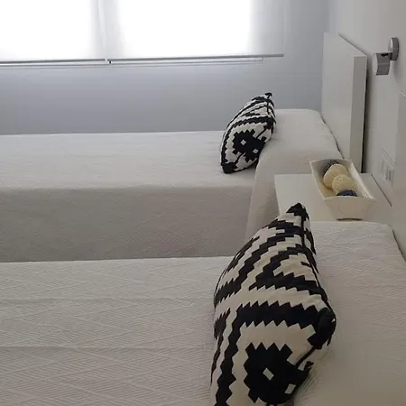 Bajo Con Jardin Con Acceso Directo A La Playa Apartmán Denia