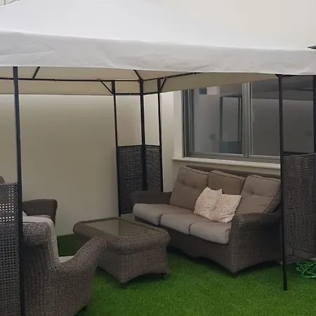 Apartamento Bajo Con Jardin Con Acceso Directo A La Playa